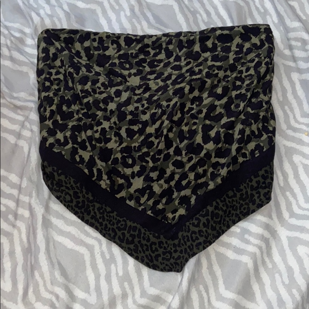 Green cheetah print crop top
